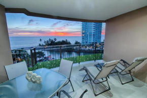 Beachfront Condo with Access to Pools, Gym, Tennis Court